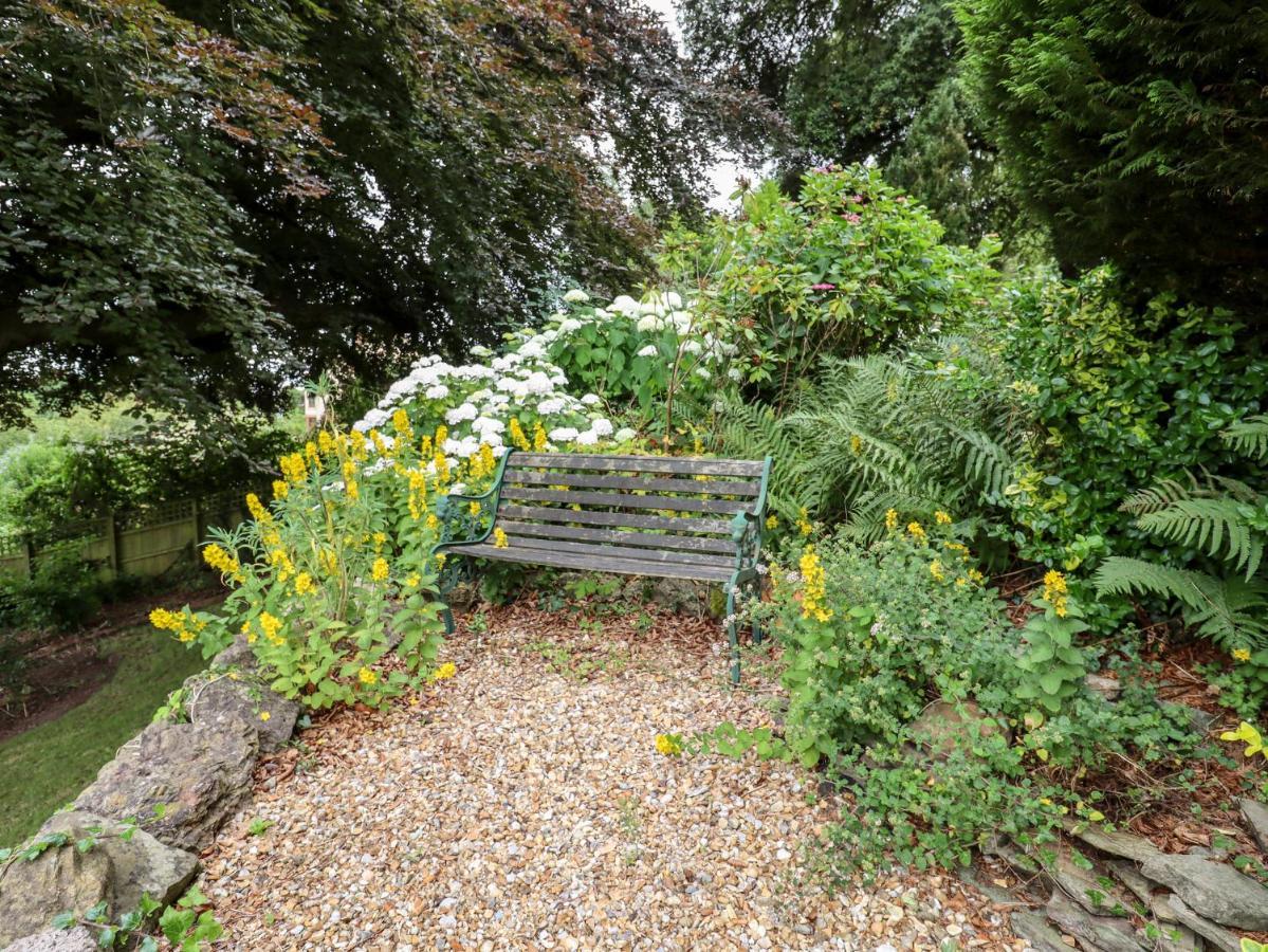 The Carriage * Lydney